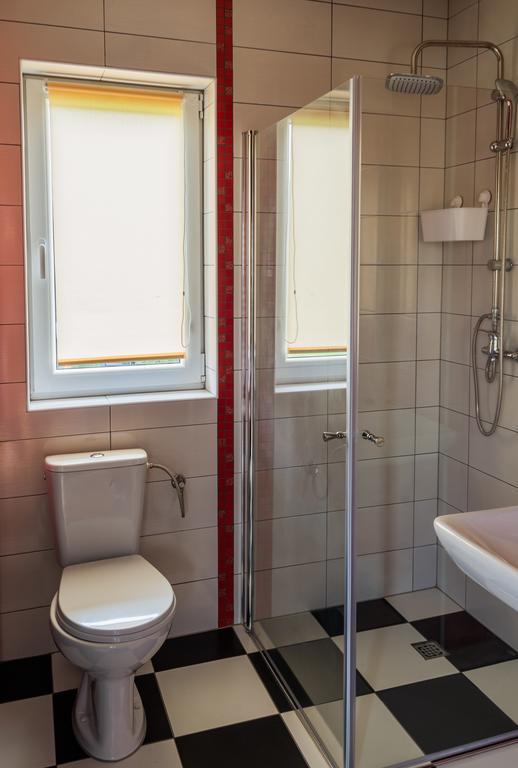 Osrodek Wypoczynkowy "Jak U Mamy" Mszana Dolna Esterno foto